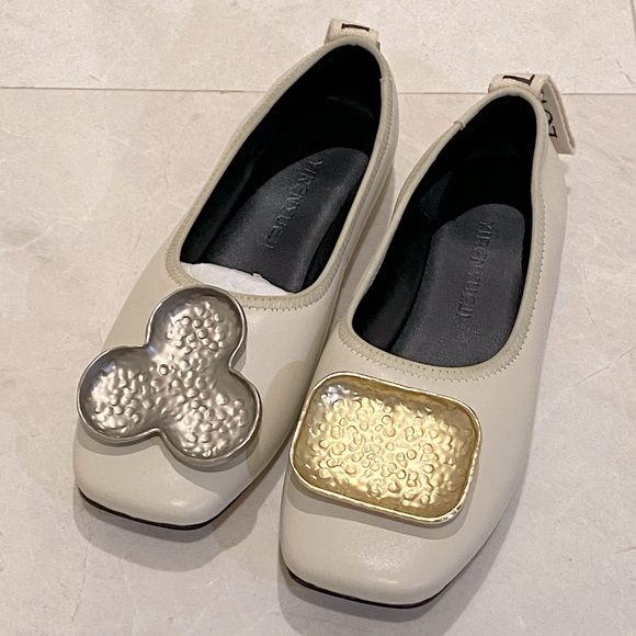 LOEWE STYLE LOAFER (BRAND NEW) - Picture 1 of 4